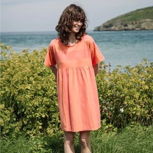BEAUMONT ORGANIC Lois-Sue Dress is Coral and Apricot size xs